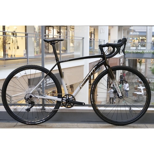 NESTO ( ネスト ) シクロクロス CLAUS ( クラウス ) 【元試乗車、訳