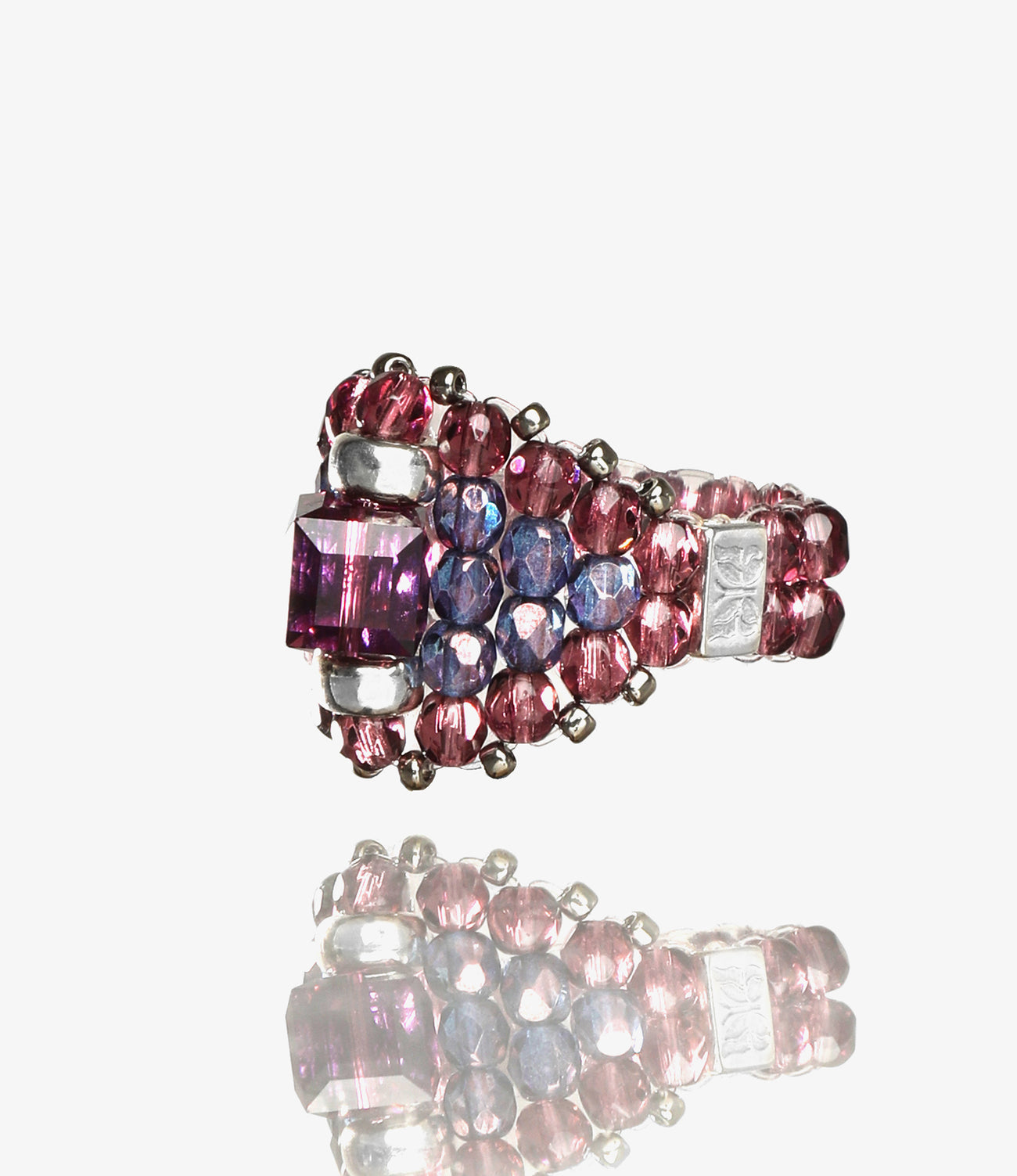 NEEDLES〉x〈TIE A KNOT〉Square Crystal Beads Ring – NEPENTHES