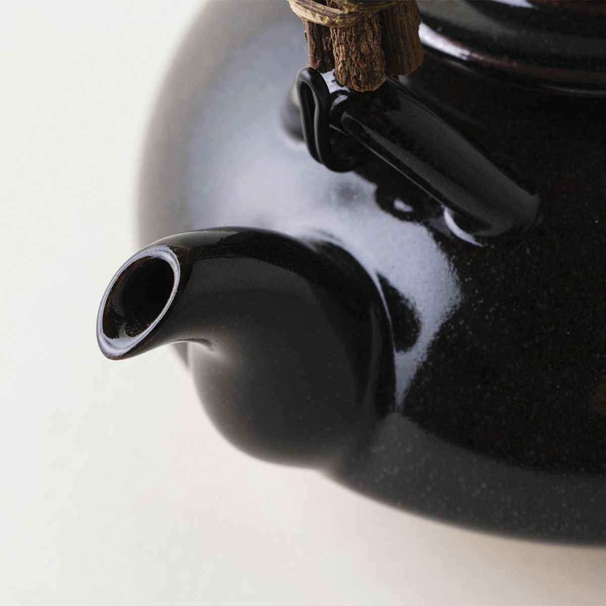 黒茶家セット(盃2個付)[クロヂョカセット（サカズキ2コツキ）]｜沈壽官