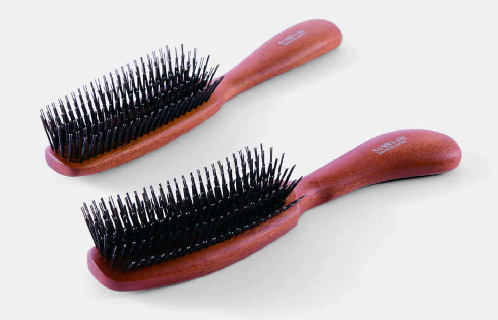 プロに愛され40年。獣毛とナイロン毛の“いいとこどり”で髪と頭皮を