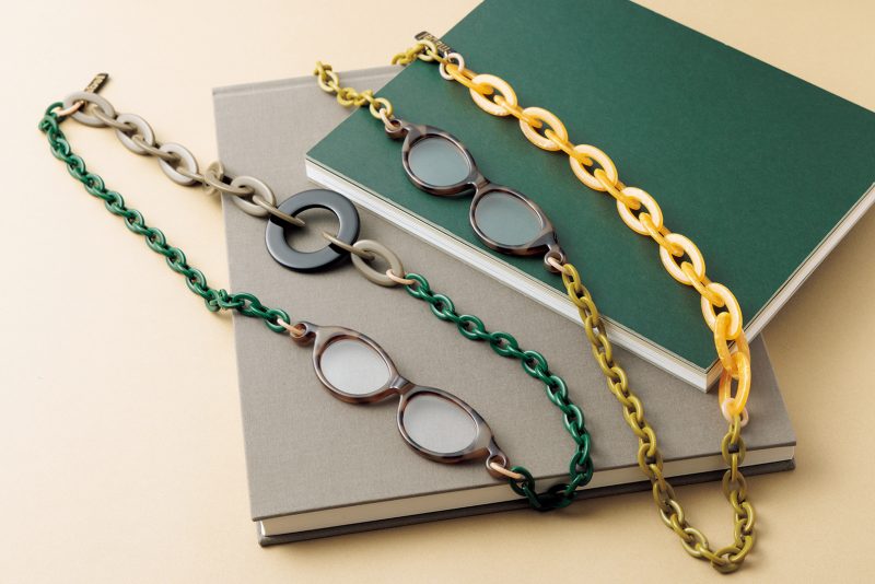 50代の「ルーペネックレス」の選び方アクセサリー感覚で楽しめる6つの