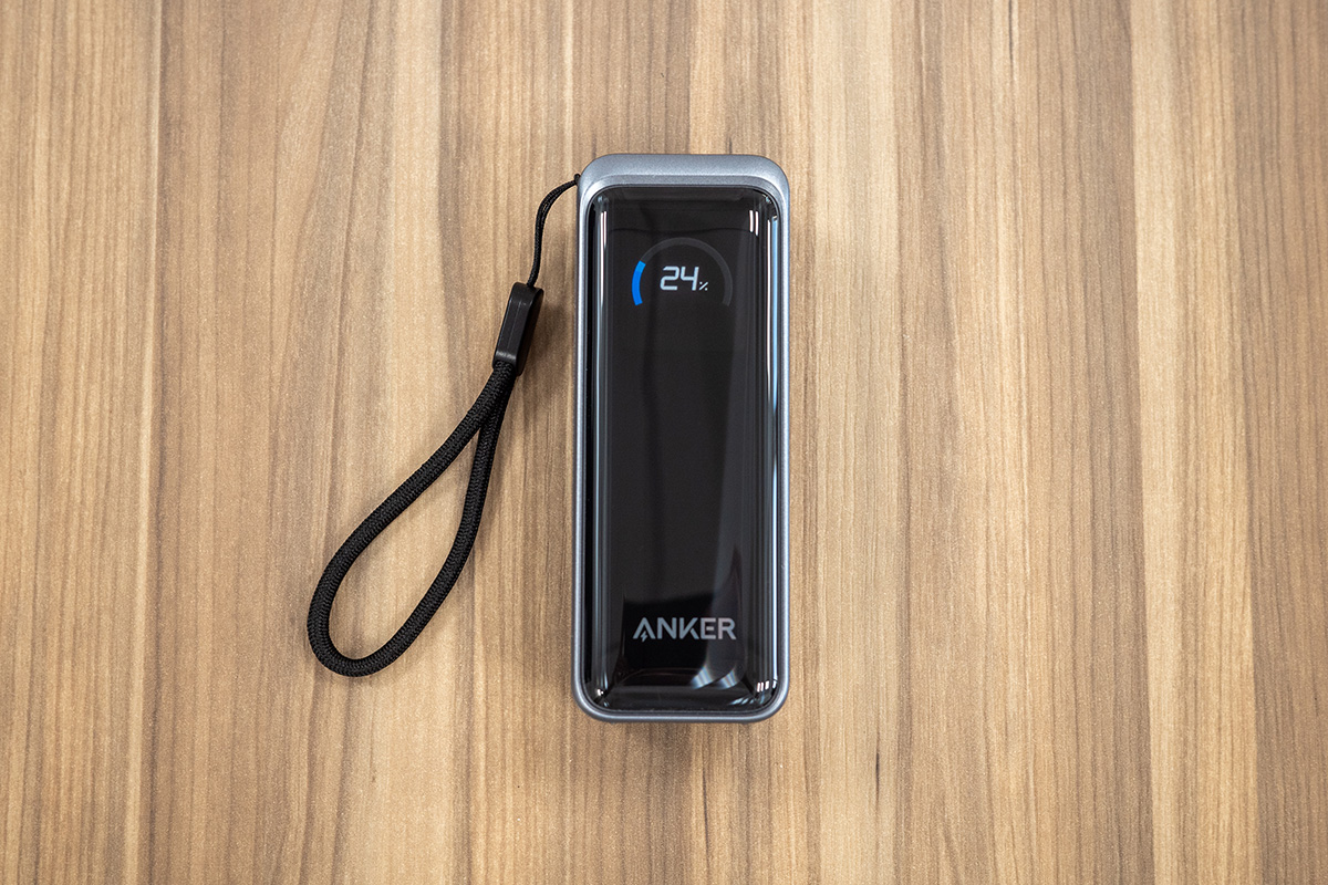 Anker Prime Power Bank（9600mAh, 65W, Fusion）レビュー：プラグ一