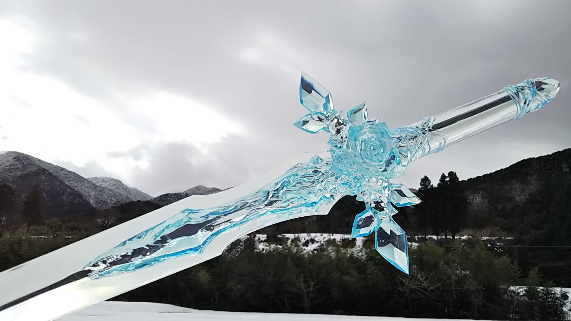 まさにソードアート 冬の敦賀に舞い降りた「青薔薇の剣」｜Infoseek