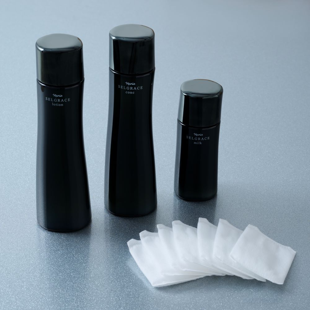 ナリス ルミエとセルグレース コンク、ローション、ミルク、コットンの