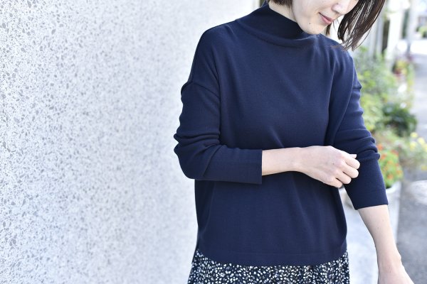 洗えるきれいめタートルニット – OURHOME