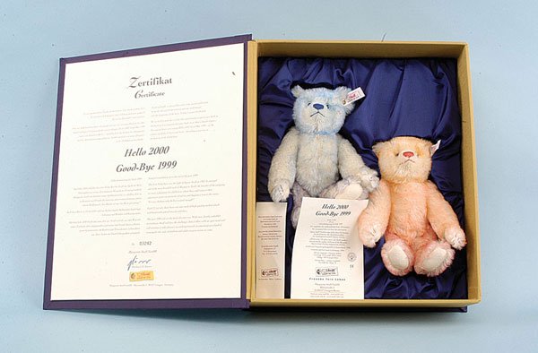 Steiff Hello 2000 Goodbye 1999 Teddy Bear Set