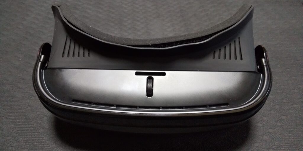 LUCI immers」レビュー｜繋ぐだけで美麗＆超大画面を体感できるHMD