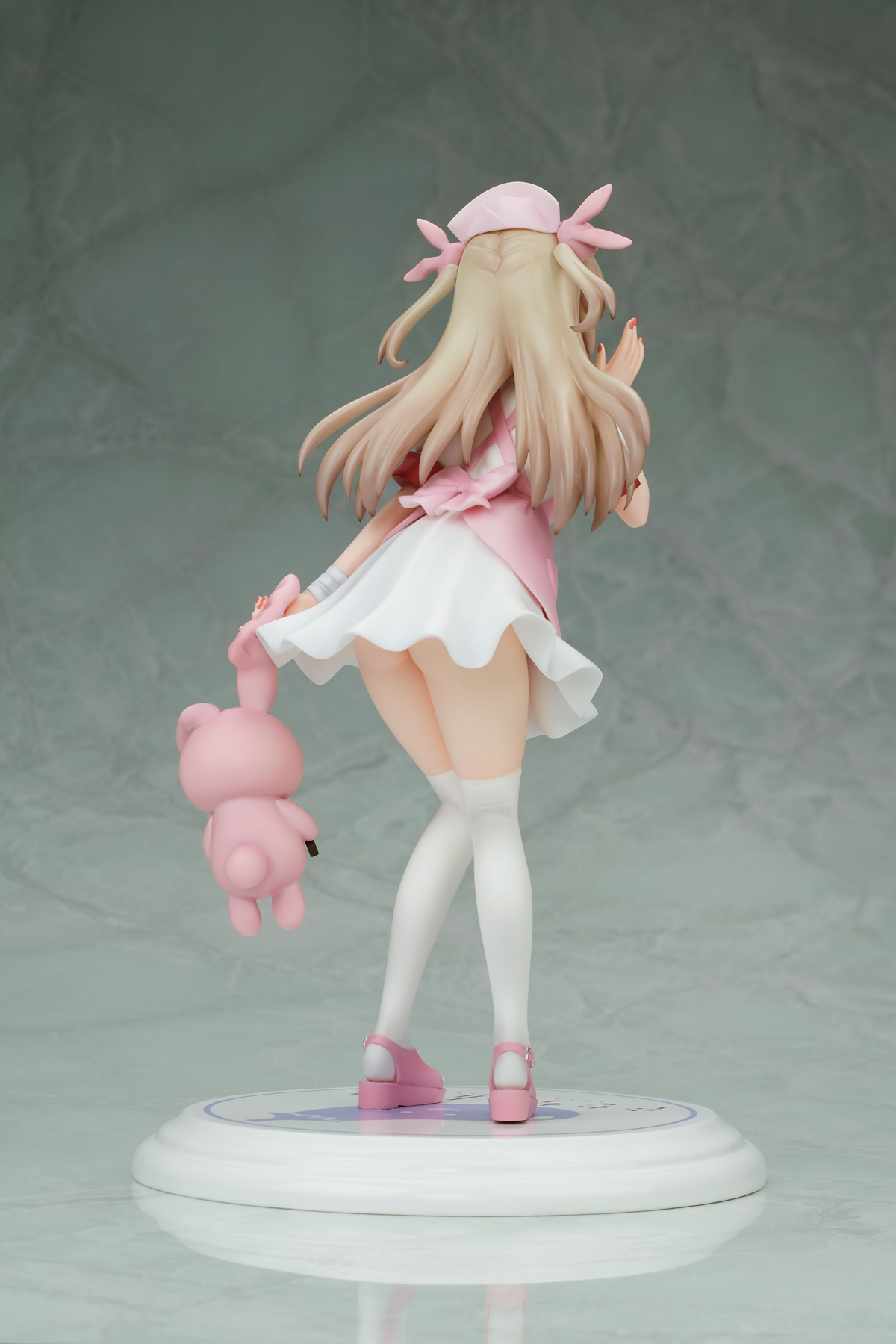 てぇてぇ「にやり顔」パーツも付属 名取さな 1/7スケールフィギュアの