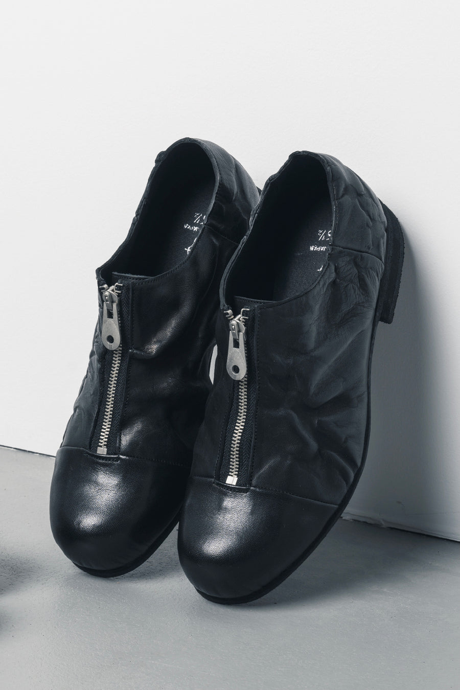 カガリユウスケ(KAGARI YUSUKE)のスキンジップシューズの通販｜PALETTE