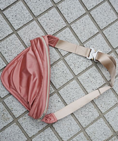 hatra ハトラ body Bag [PINK]_
