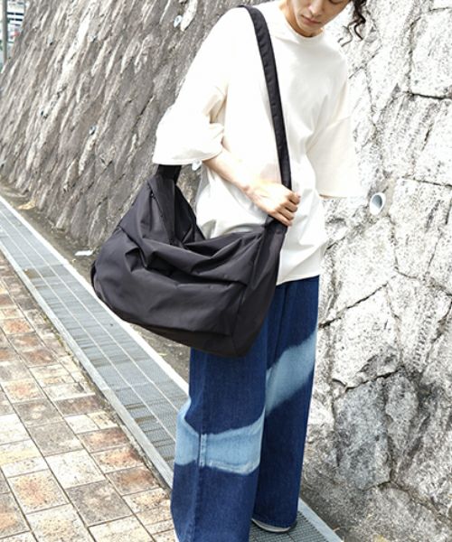 Edwina Hoerl エドウィナホール bag [17/EH48A-PM20-01/black]