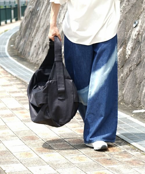 000000021214-04-l.jpg?t=