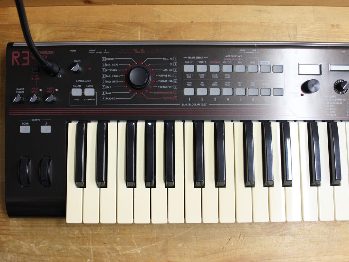 中古】KORG R3 Synthesizer / Vocoder シンセサイザー 37鍵 - 神奈川県
