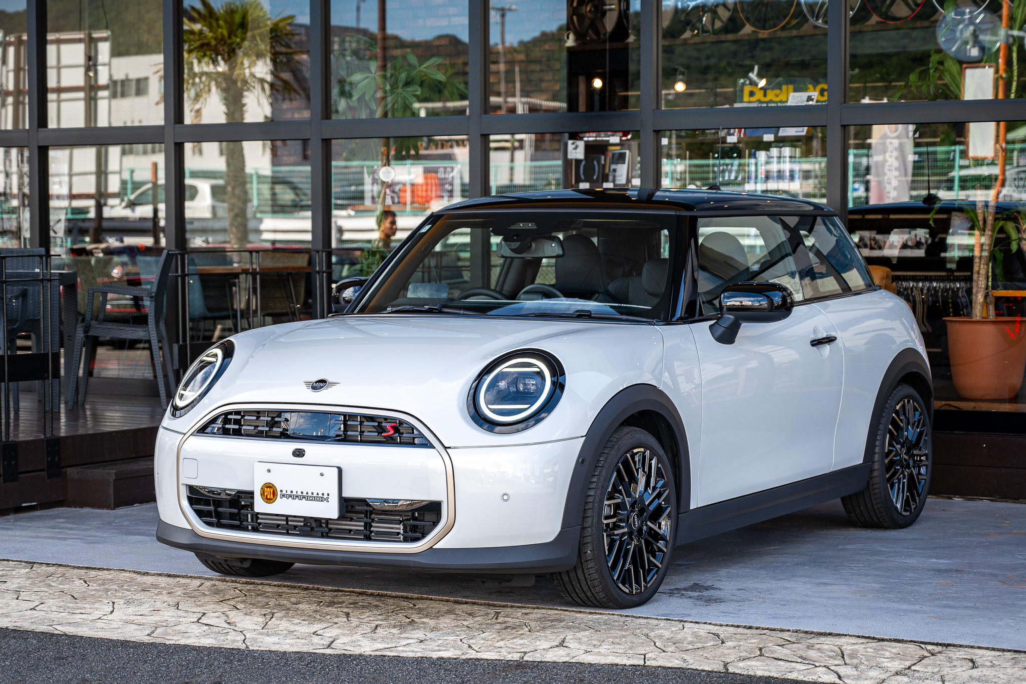 MINI COOPER S】F66 ナノクホワイト | MINI GARAGE PARADOX