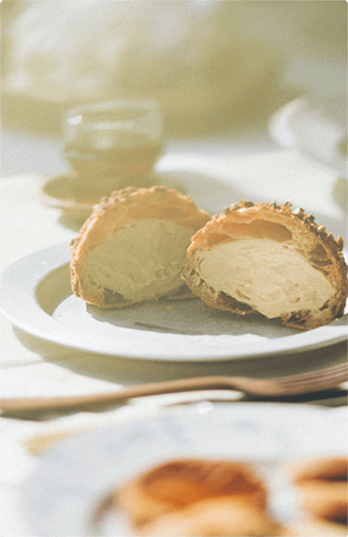 窯焼きシュークリーム / Choux à la crème | Parade - パレード伏見