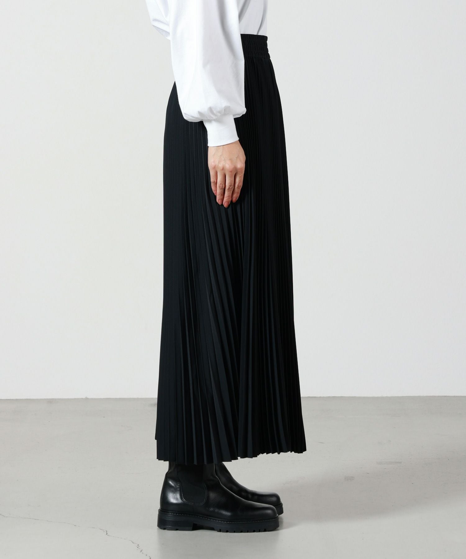 HYKE(ハイク)】 TAFFETA PLEATED SKIRT｜PARIGOT ONLINE（パリゴ