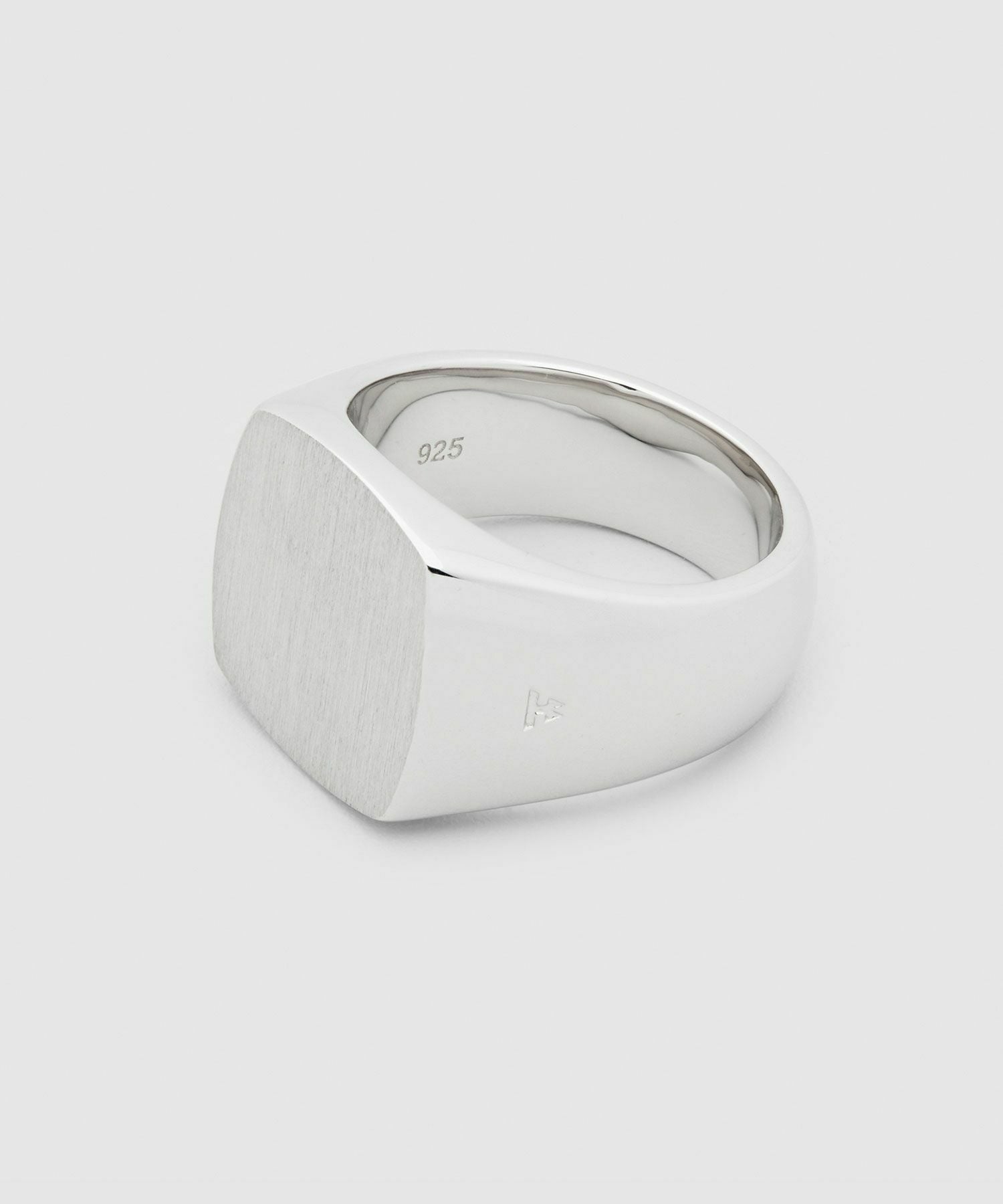 TOM WOOD(トムウッド)】 Cushion Satin リング｜PARIGOT ONLINE