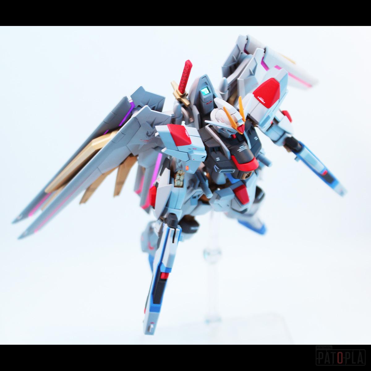 HGCE 1/144 マイティーストライクフリーダムガンダム 改修・全塗装品