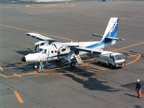 小さくても力持ちの「金太郎」みたいなDHC-6ツインオッター | ぴーぶっく