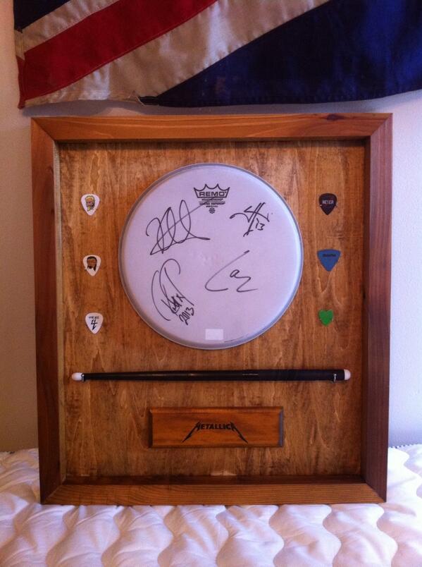 完成！ 昨日作ってたのは、この前抽選で当たったMETALLICAのサイン入り