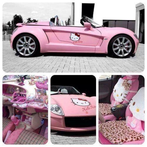 キティちゃんカー☆ピンクでめっちゃかわいいw内装もキティちゃんヽ