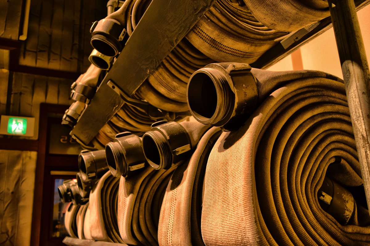 バックドラフトの入り口はシカゴ消防51分署をイメージして作られてい