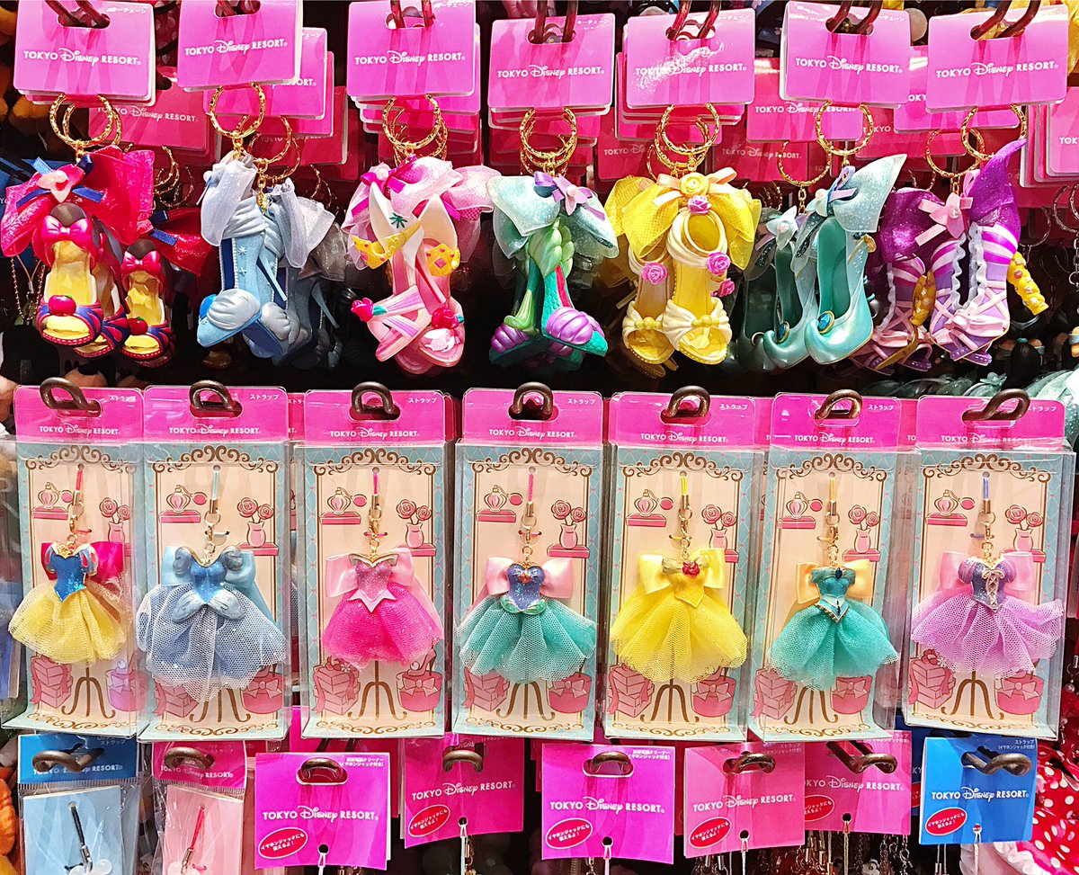 ディズニープリンセスたちのかわいいドレスストラップ発売中！ 詳しく