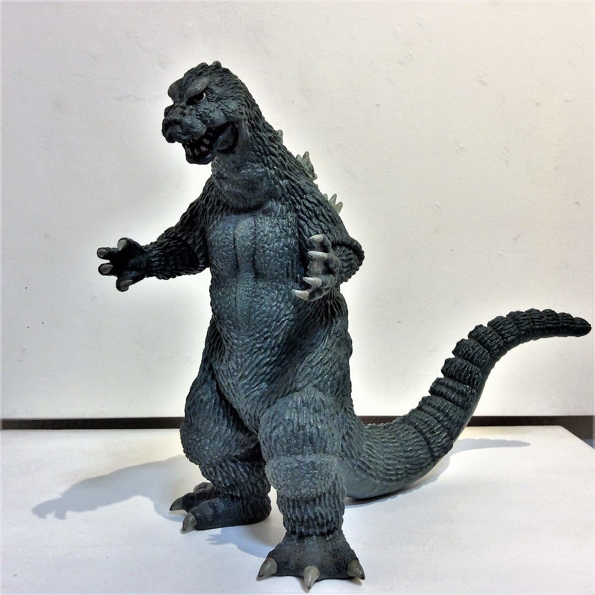 ビリケン商会 ニュース】品切れが続いておりました1964年『モスラ対