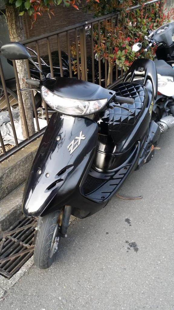 ZX売ります 不具合なし エナメルシート新品 ハネあげしてます 60キロ