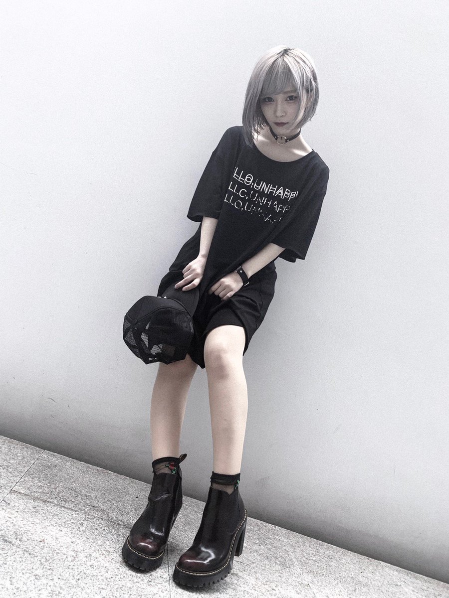 GOODS PHOTO】 ＜ReoNa×HELLCATPUNKS Collaboration goods 登場