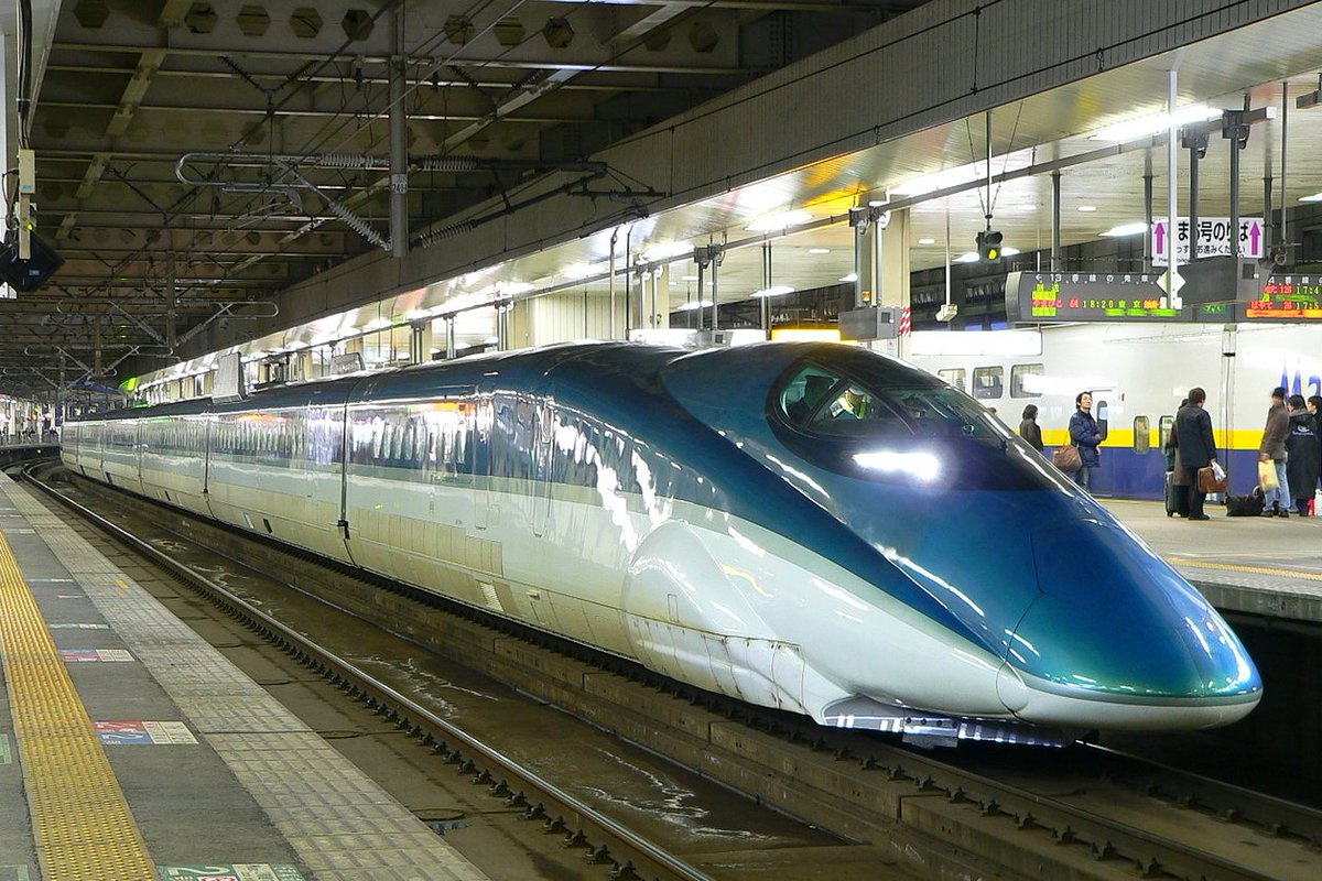 フル規格のE954形「FASTECH 360 S」は2005年に登場。同じ頃、先日退役