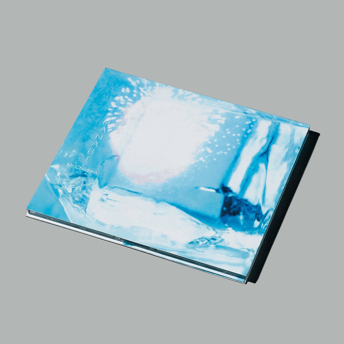 Mr.Children特集の撮り下ろしアートワーク】「HANABI」ーー