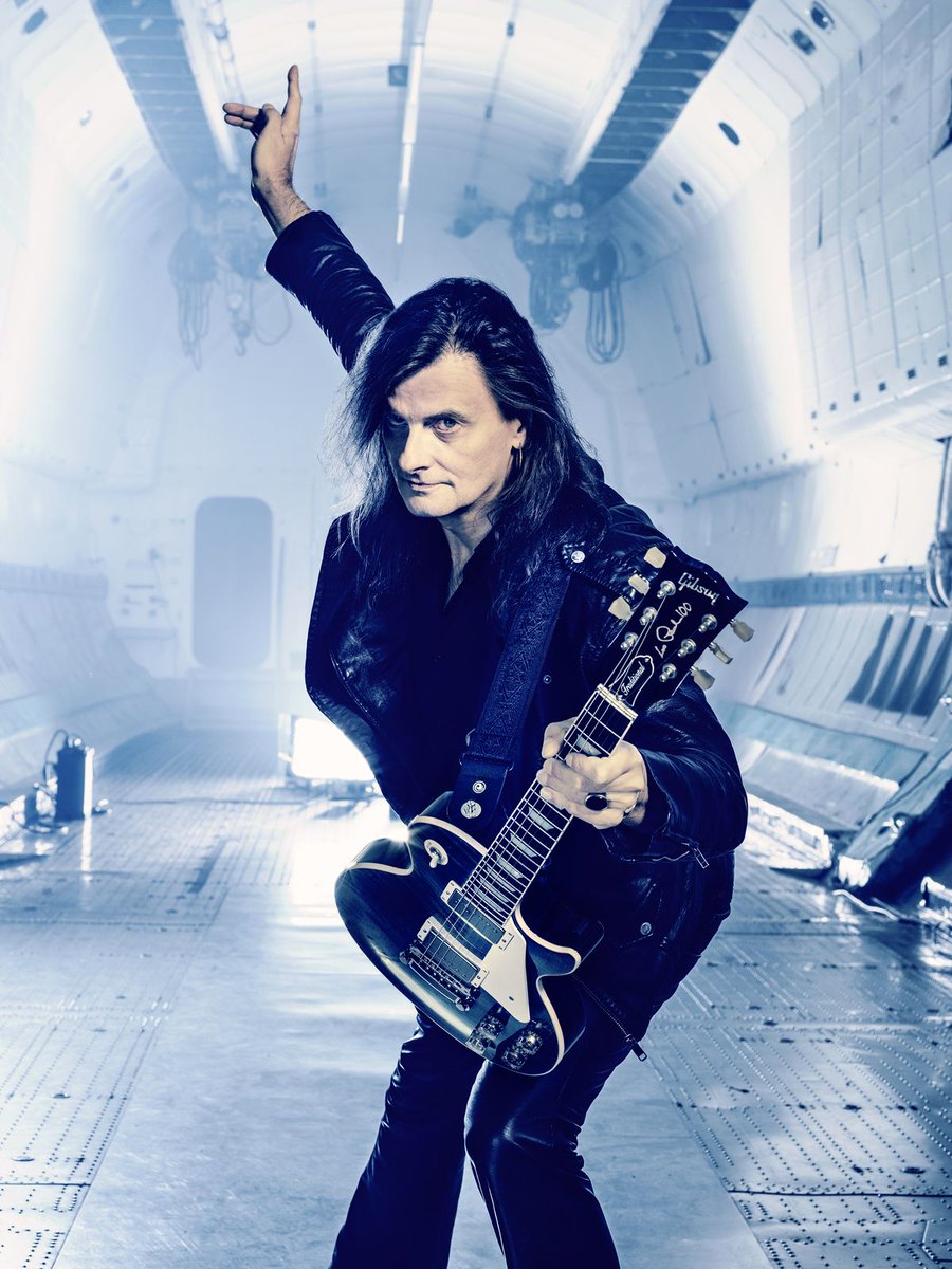 本日8月7日は、Helloween（ハロウィン）のマイケル・ヴァイカート55歳