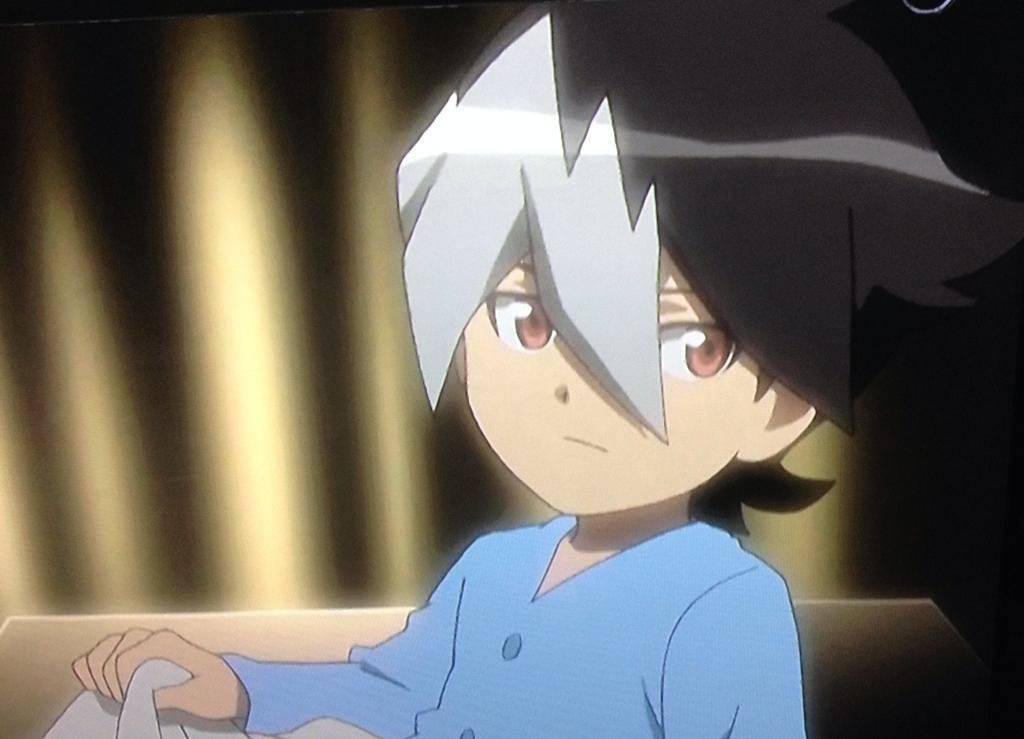 今年最後の宣伝させてください！！！！！ダンボール戦機をよろしく