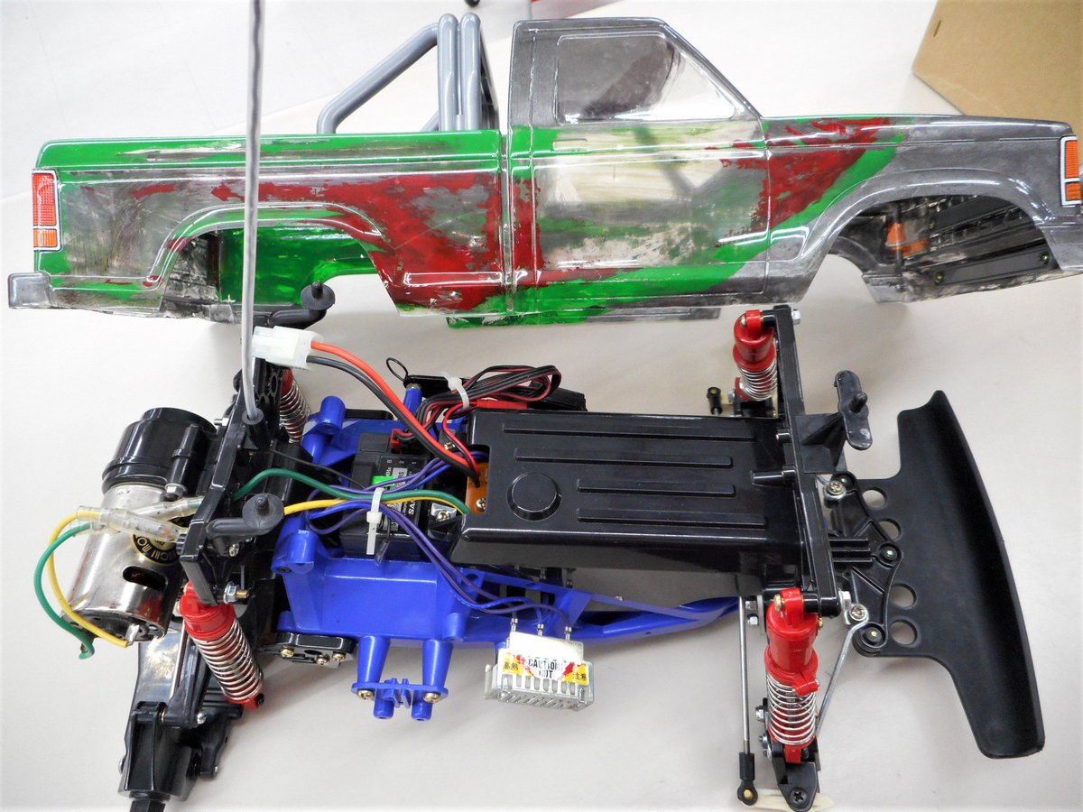 タミヤ1/10電動R/Cオフロードピックアップ ブッシュデビル入荷しました