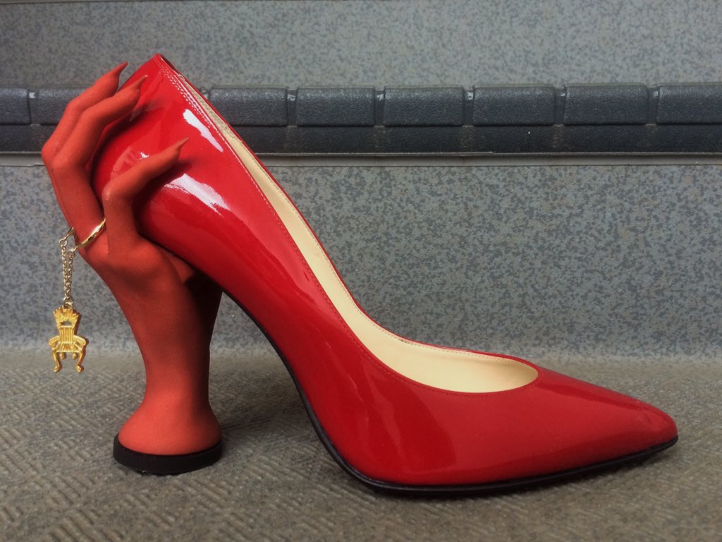 ha | za | ma 2018-19AW 惹きずり込まれる運命のヒールパンプス