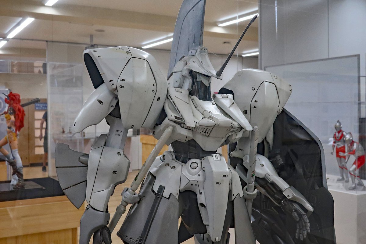 ファイブスター物語 レッドミラージュ」小田雅弘、1986年。