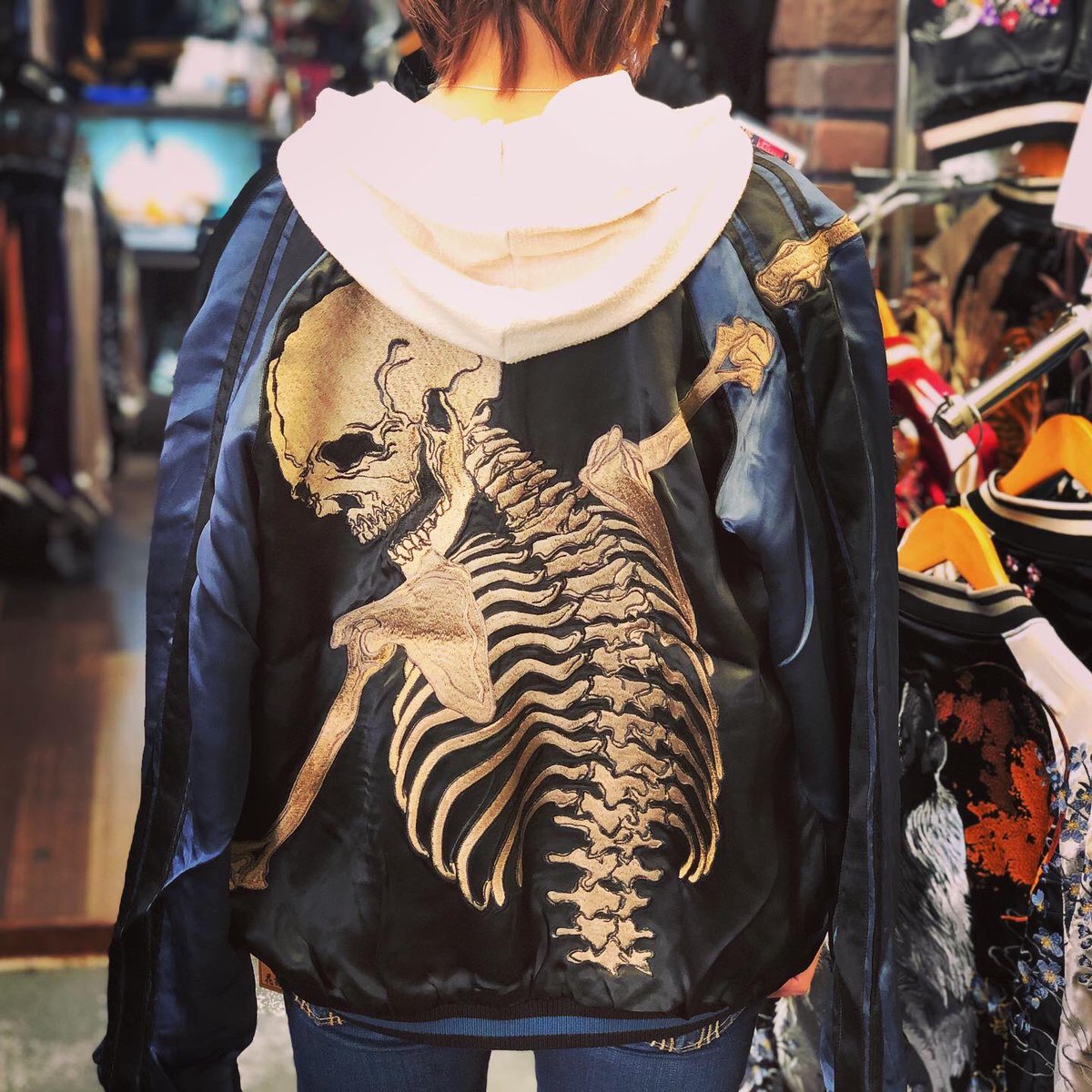 碧棺左馬刻、#浅沼晋太郎 さん #抱きつき髑髏 の革ジャンお似合いです