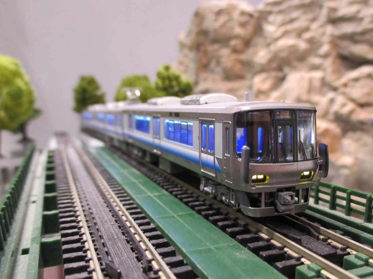 いろんな列車のお供に】223系2500番台は阪和線、大阪環状線等で幅広く