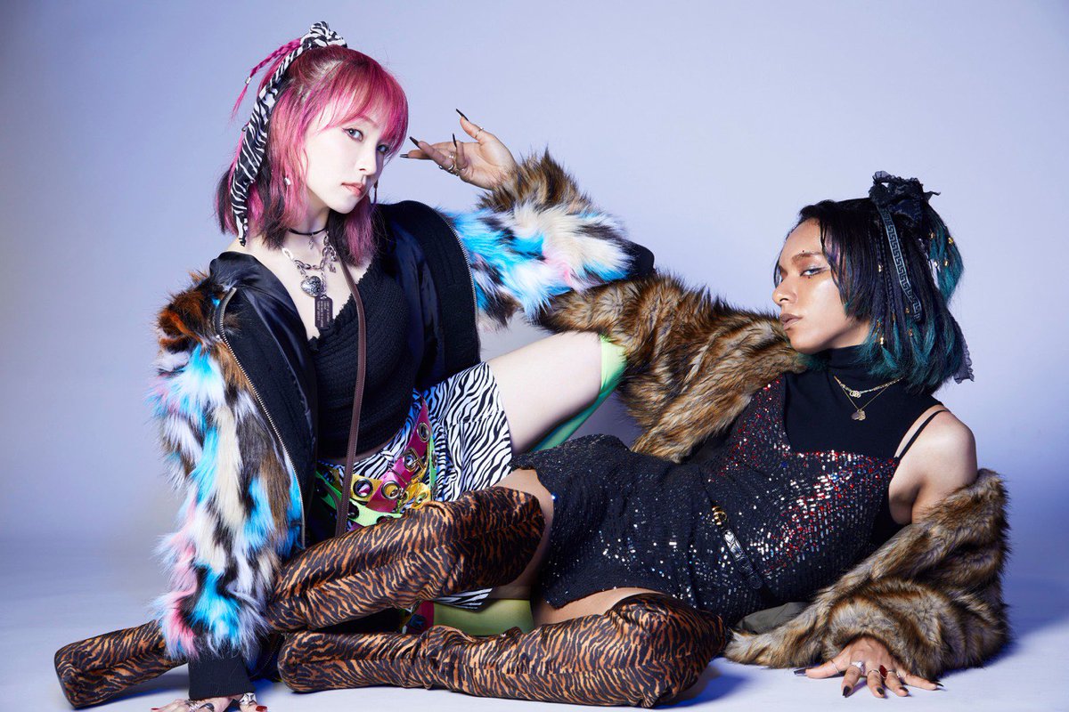 Post by 女王蜂 アヴちゃん on X: 🐞🤝🐝