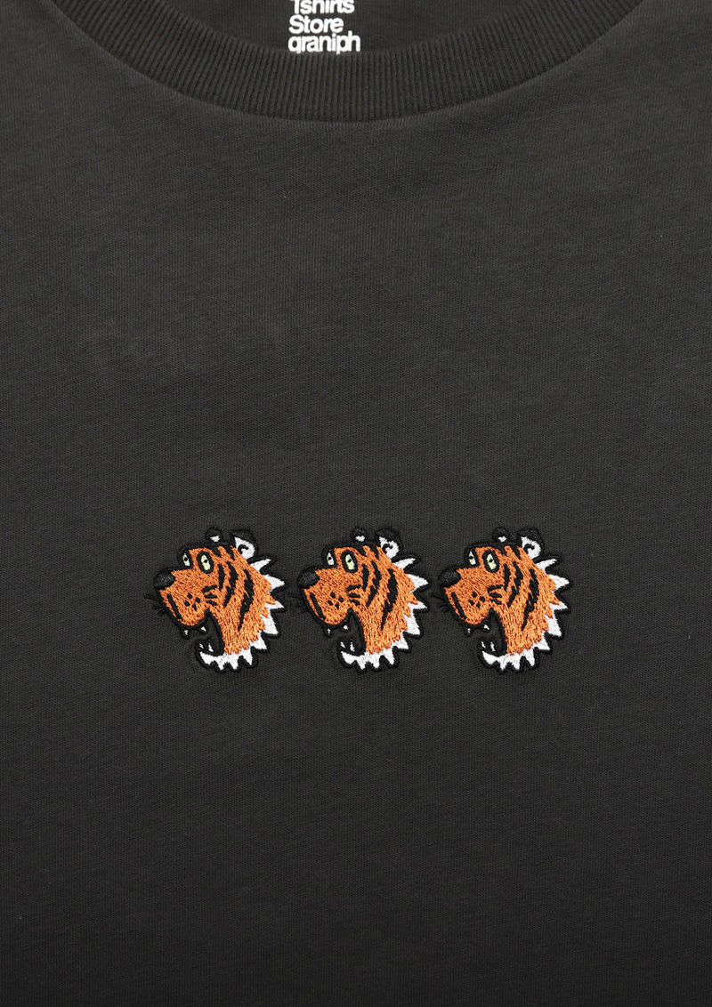 ビッグTシャツ《タイガーグラフィック》スカジャンの虎を大胆に