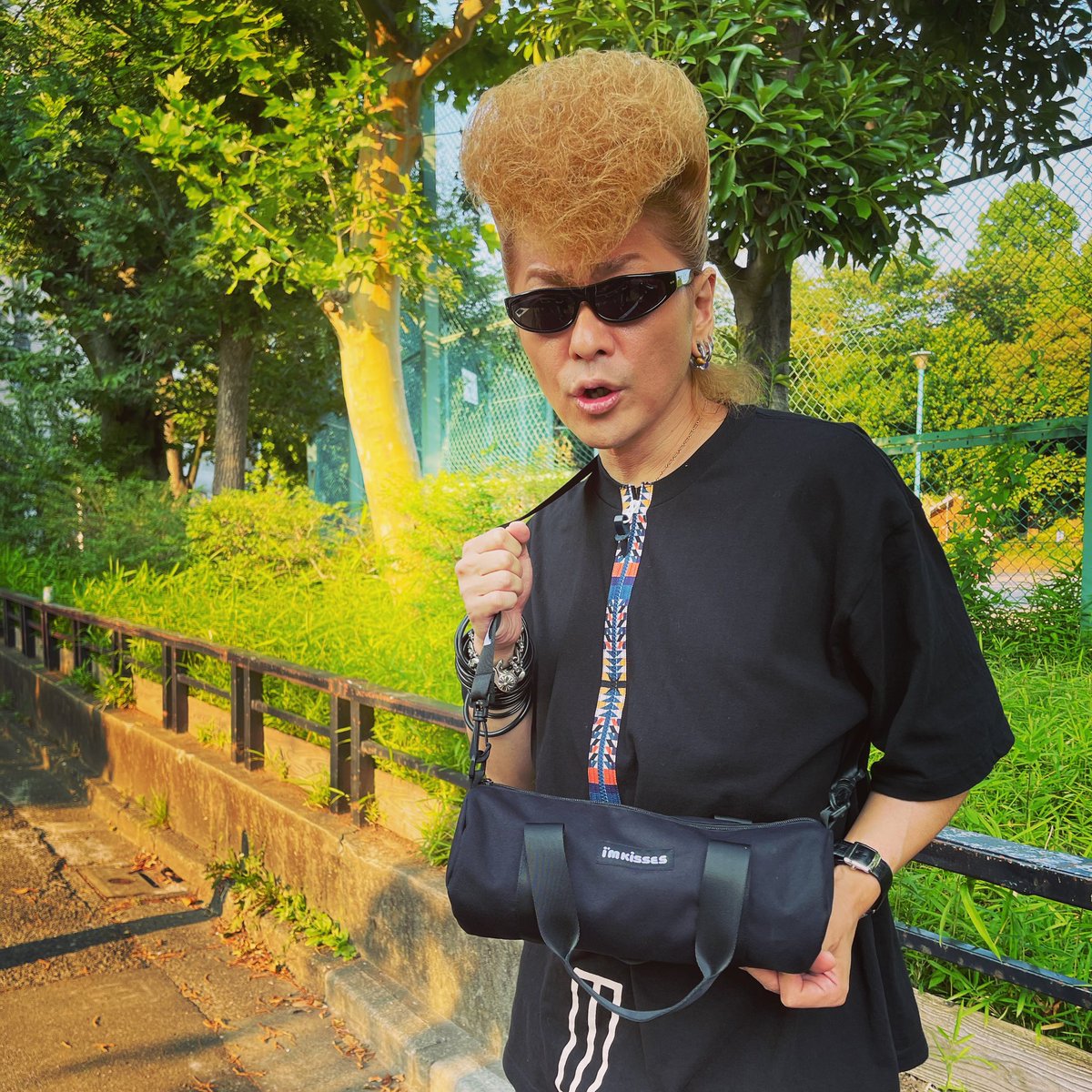 KISSES専用アイテム「ザ・マイティ・マイティ・ボストンバッグ」完成