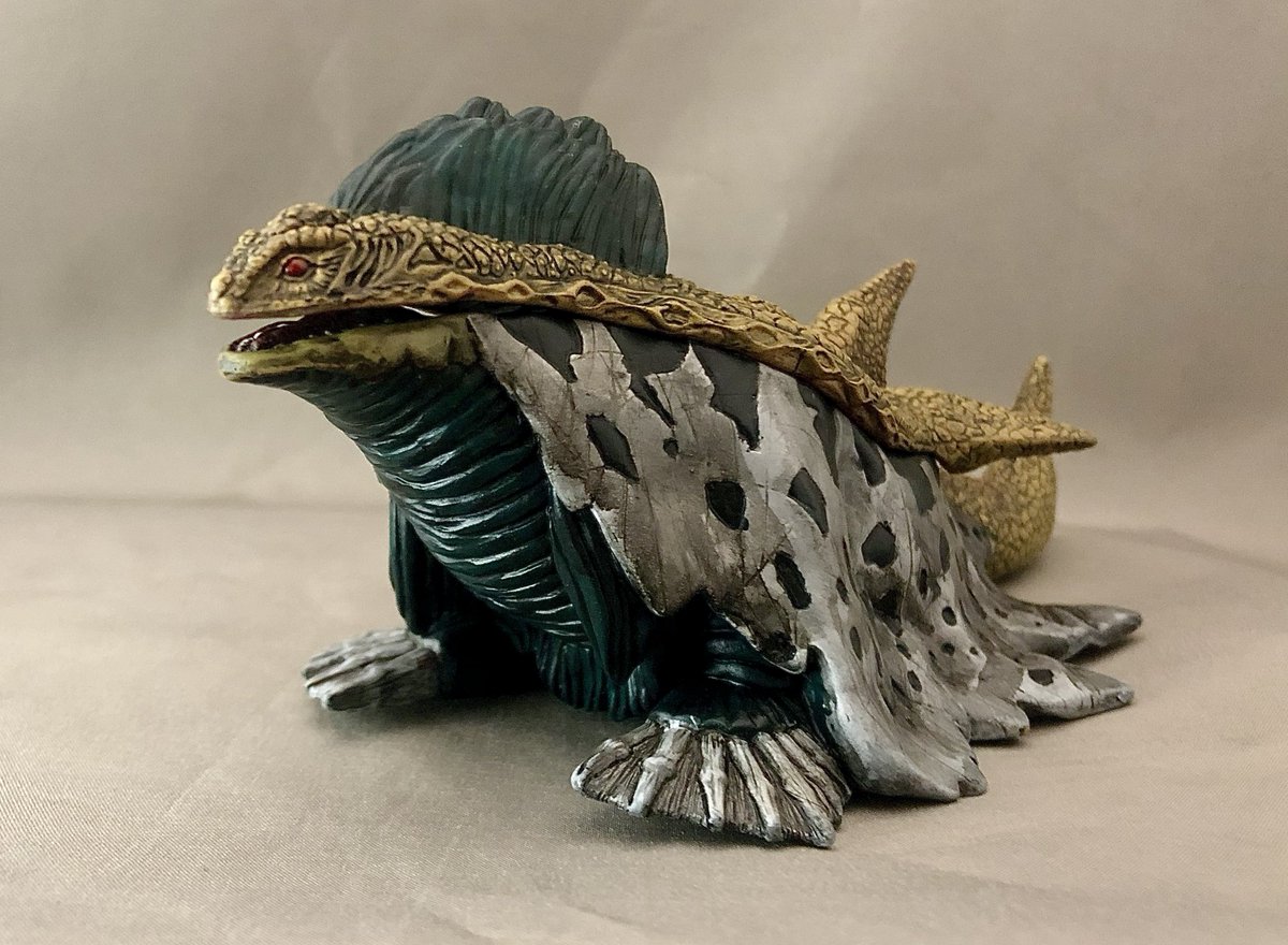 巨大顎怪獣スキューラのソフビをリペイントしました！！ 超時空の大