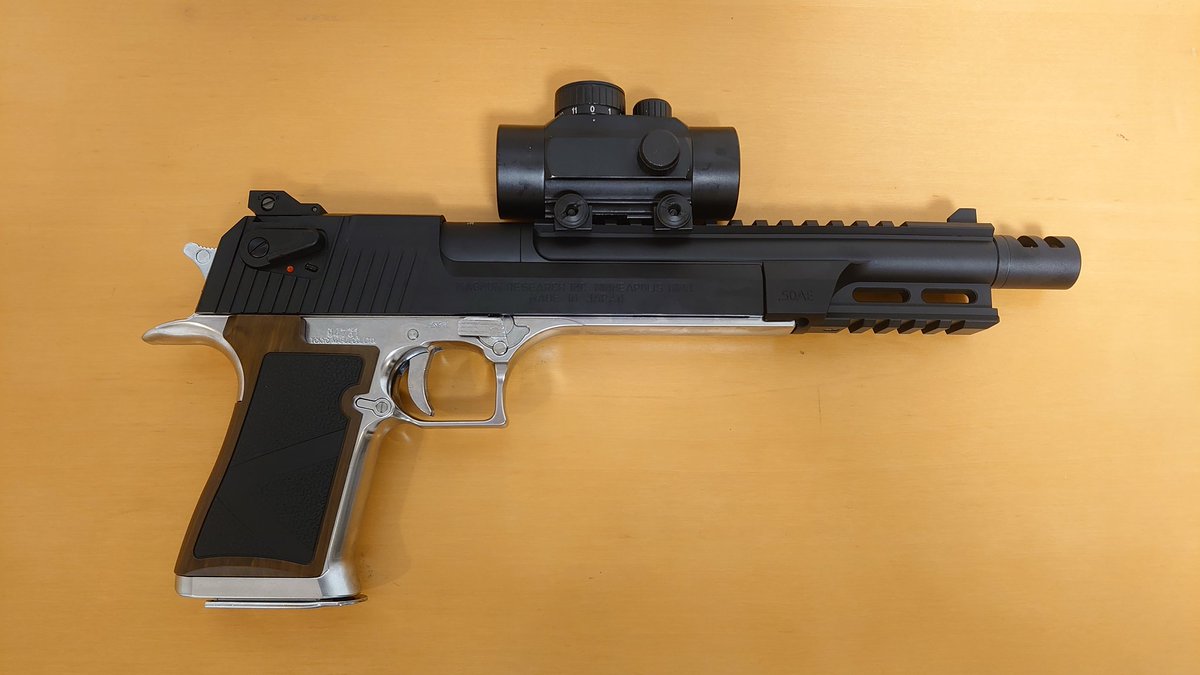 バイオハザードRe2 ライトニングホーク ダットサイト カスタム 閉まっ