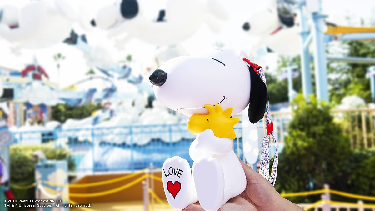 ✨ スヌーピーのポップコーンバケツ販売中 ✨ ほんわか笑顔の