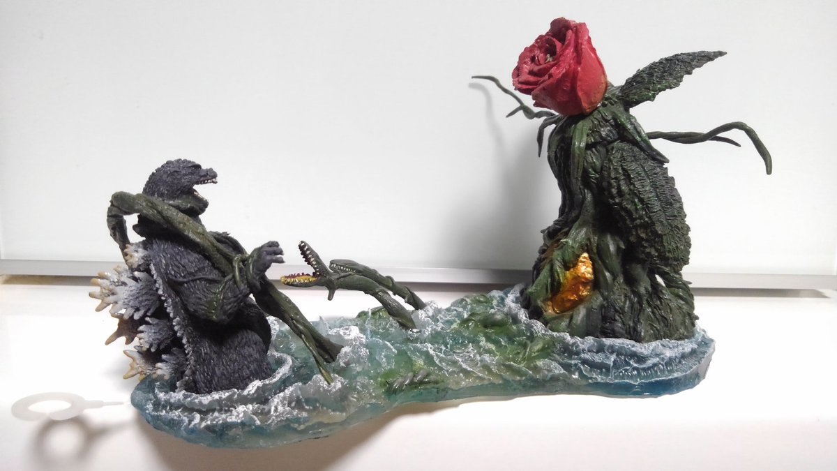 ゴジラ 特撮大百科 ゴジラvsビオランテ 芦ノ湖の激闘。激しく波だった