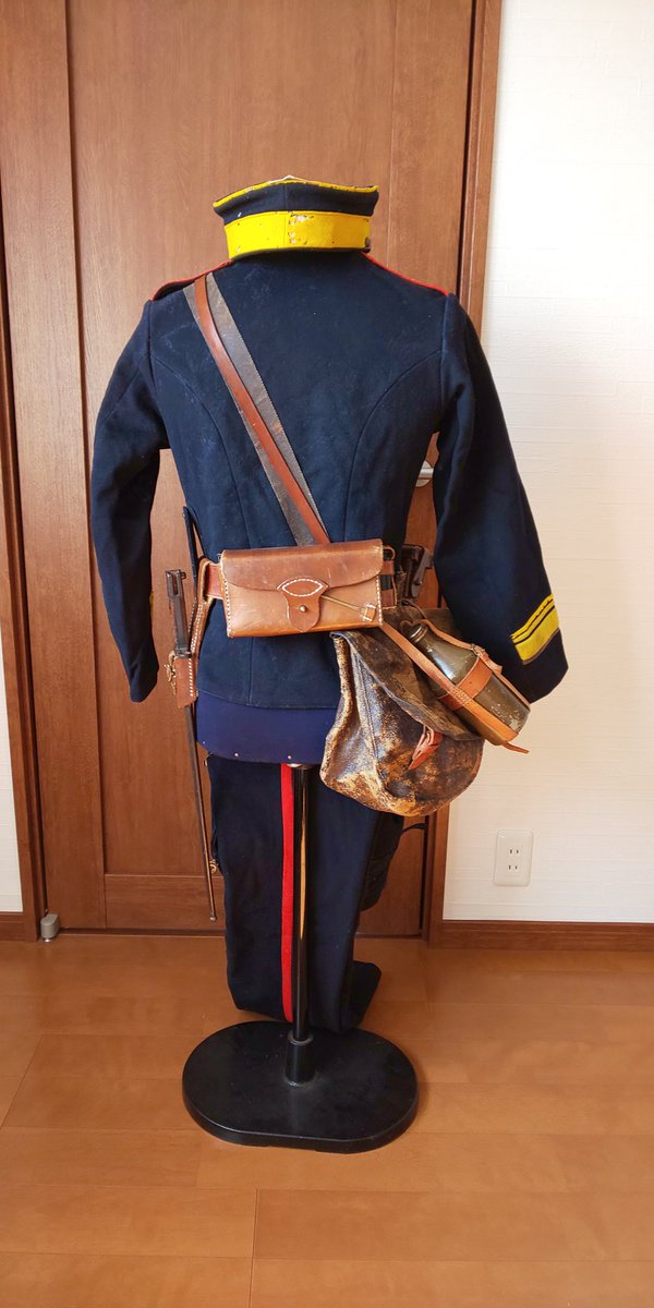 レプリカ、代用品も入れてだけど明治陸軍の装備例。 実物 ・第二種帽