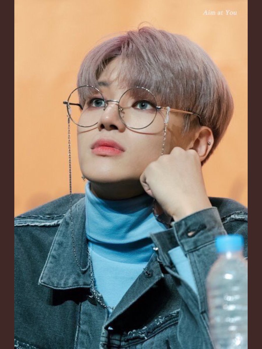 ウヨンちゃはメガネ似合いすぎ！ハリーとかもーーーーーさ い こ う