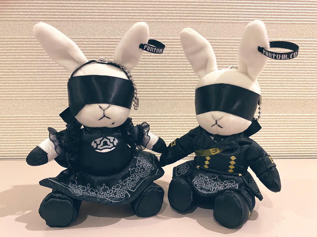 由依】最後は「黒執事 Black Label」ビターラビットミニの2Bと9S