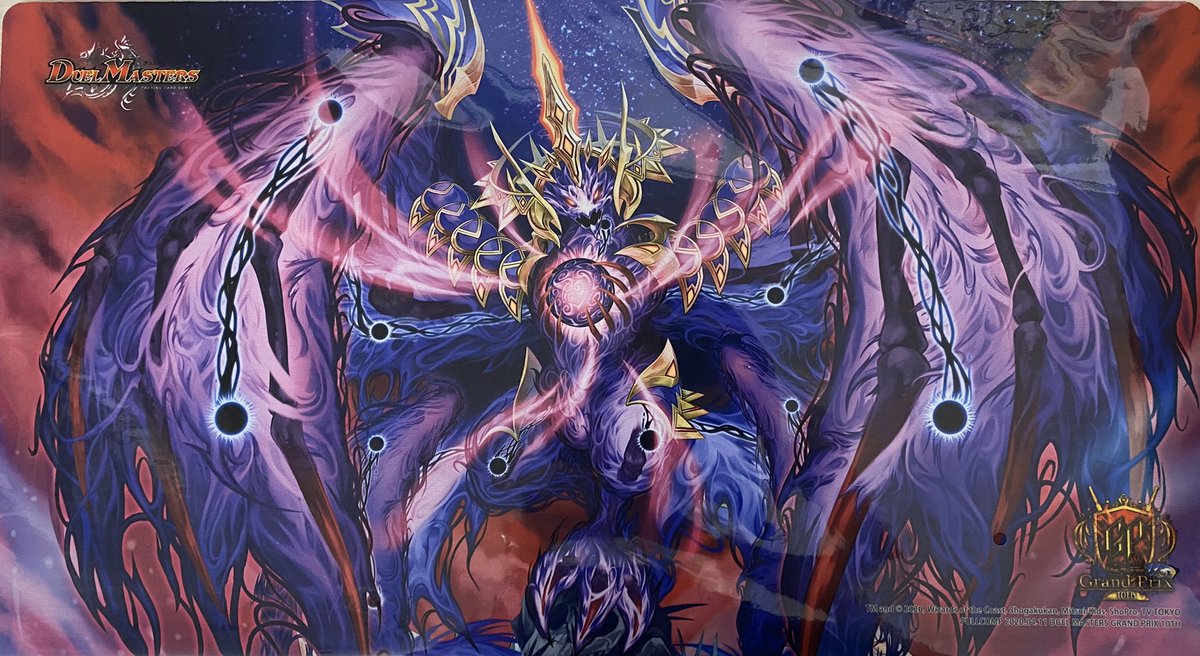 担当イラスト商品の内「卍 新世壊 卍」のプレイマットは在庫無くなって